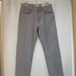{27} Everlane The Summer Jean In Gray